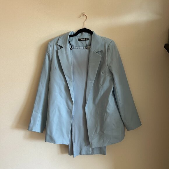 Missguided Tall Two Piece Suit Set blazer & pants in blue - Picture 2 of 6